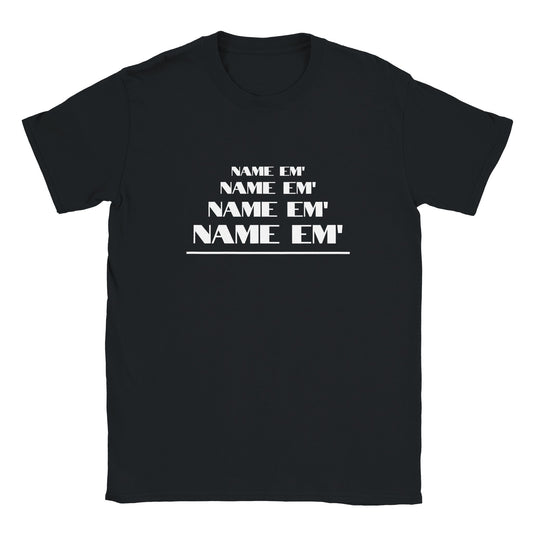 Rolig t-shirt med texten name em